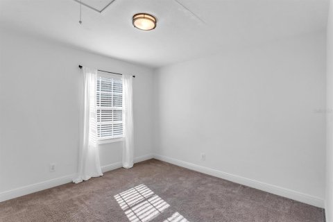 Condo in Tampa, Florida, 2 bedrooms  № 1852628 - photo 22
