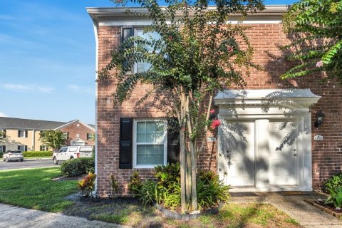 Condo in Tampa, Florida, 2 bedrooms  № 1852628 - photo 30