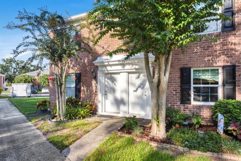 Condo in Tampa, Florida, 2 bedrooms  № 1852628 - photo 2