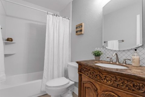 Condo in Tampa, Florida, 2 bedrooms  № 1852628 - photo 21