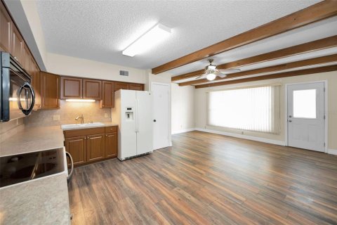 Condo in Clearwater, Florida, 2 bedrooms  № 1720819 - photo 8