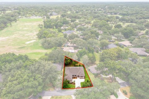 House in Lecanto, Florida 3 bedrooms, 227.52 sq.m. № 2217403 - photo 3