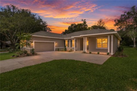 House in Lecanto, Florida 3 bedrooms, 227.52 sq.m. № 2217403 - photo 6