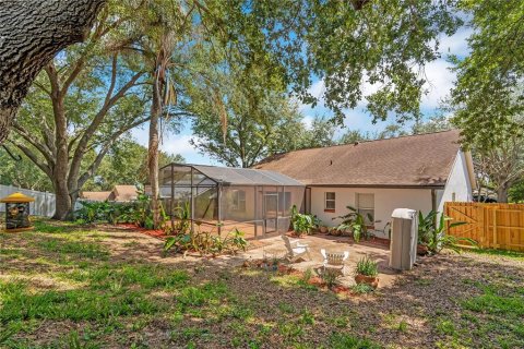 House in Minneola, Florida 3 bedrooms, 153.1 sq.m. № 2304612 - photo 27