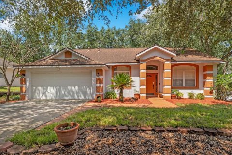 House in Minneola, Florida 3 bedrooms, 153.1 sq.m. № 2304612 - photo 3