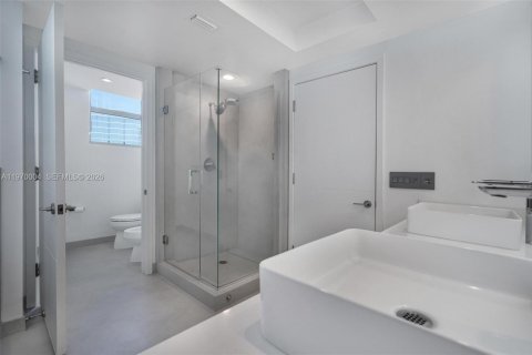 Condominio en venta en Miami, Florida, 2 dormitorios, 142.05 m2 № 2031019 - foto 22