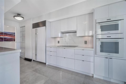 Condominio en venta en Miami, Florida, 2 dormitorios, 142.05 m2 № 2031019 - foto 7