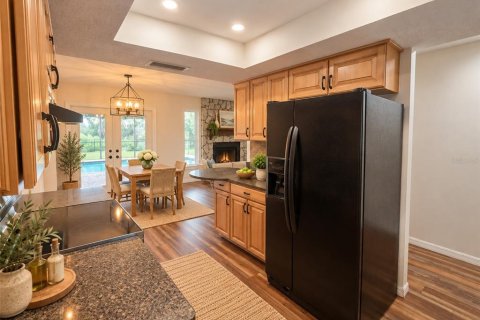 Villa ou maison à vendre à Sarasota, Floride: 3 chambres, 106.19 m2 № 2398958 - photo 8