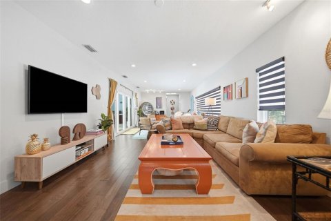 Villa ou maison à vendre à Orlando, Floride: 3 chambres, 171.03 m2 № 2427365 - photo 6