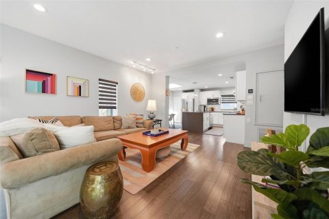 Villa ou maison à vendre à Orlando, Floride: 3 chambres, 171.03 m2 № 2427365 - photo 8
