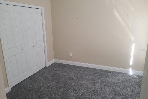 Adosado en venta en New Port Richey, Florida, 3 dormitorios, 197.14 m2 № 2429346 - foto 8