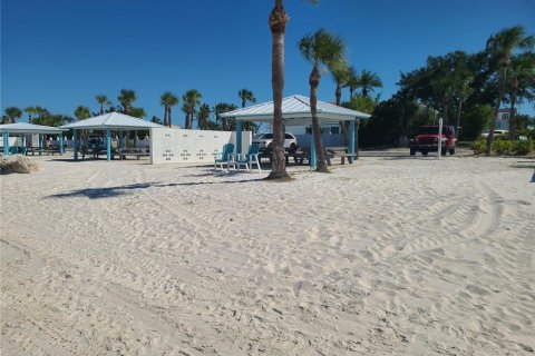 Adosado en venta en New Port Richey, Florida, 3 dormitorios, 197.14 m2 № 2429346 - foto 24
