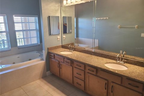 Adosado en venta en New Port Richey, Florida, 3 dormitorios, 197.14 m2 № 2429346 - foto 11