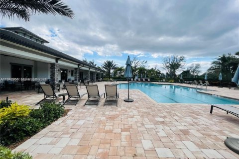 Touwnhouse à louer à Lake Worth, Floride: 3 chambres, 169.64 m2 № 1999283 - photo 3