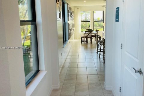 Touwnhouse à louer à Lake Worth, Floride: 3 chambres, 169.64 m2 № 1999283 - photo 10