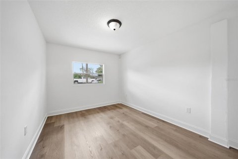 Casa en venta en Lakeland, Florida, 3 dormitorios, 128.21 m2 № 2385894 - foto 12