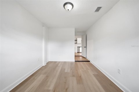 Casa en venta en Lakeland, Florida, 3 dormitorios, 128.21 m2 № 2385894 - foto 11