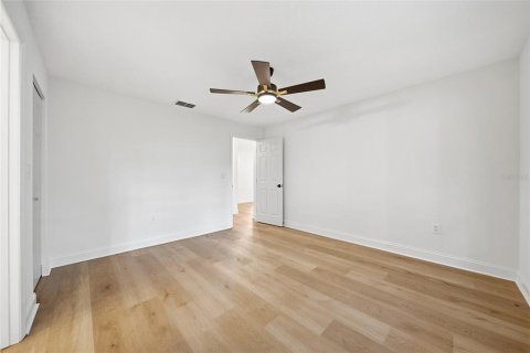 Casa en venta en Lakeland, Florida, 3 dormitorios, 128.21 m2 № 2385894 - foto 19