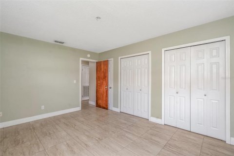 Villa ou maison à vendre à Tampa, Floride: 2 chambres, 101.82 m2 № 2351868 - photo 9