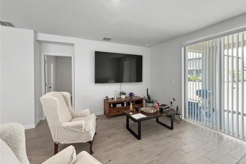 House in Nokomis, Florida 4 bedrooms, 156.73 sq.m. № 2204655 - photo 7