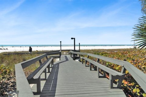 Copropriété à louer à Sarasota, Floride: 2 chambres, 104.98 m2 № 2298794 - photo 27