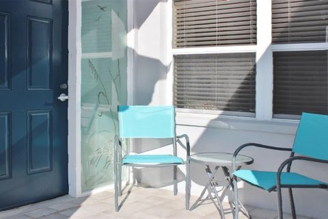 Copropriété à louer à Sarasota, Floride: 2 chambres, 104.98 m2 № 2298794 - photo 3