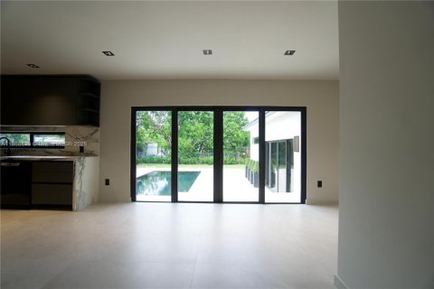 Villa ou maison à vendre à Miami, Floride: 3 chambres, 151.24 m2 № 1895582 - photo 11
