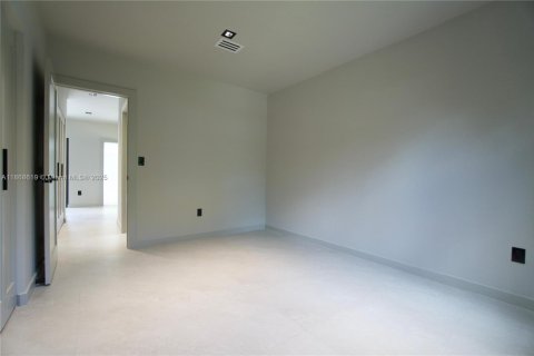 Villa ou maison à vendre à Miami, Floride: 3 chambres, 151.24 m2 № 1895582 - photo 12