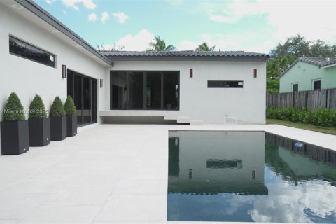 Villa ou maison à vendre à Miami, Floride: 3 chambres, 151.24 m2 № 1895582 - photo 2