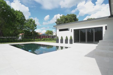 Villa ou maison à vendre à Miami, Floride: 3 chambres, 151.24 m2 № 1895582 - photo 3