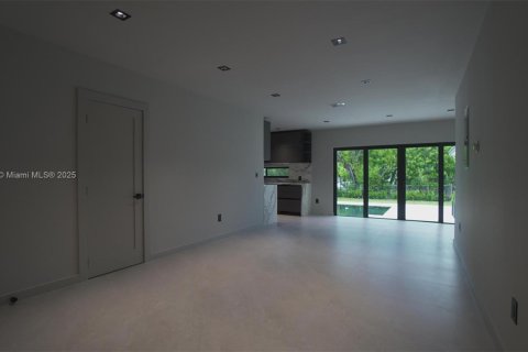 Villa ou maison à vendre à Miami, Floride: 3 chambres, 151.24 m2 № 1895582 - photo 15