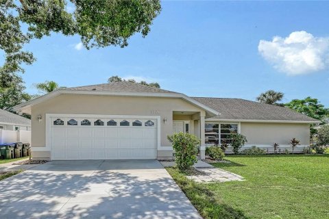 Villa ou maison à vendre à North Port, Floride: 3 chambres, 138.52 m2 № 2098038 - photo 2