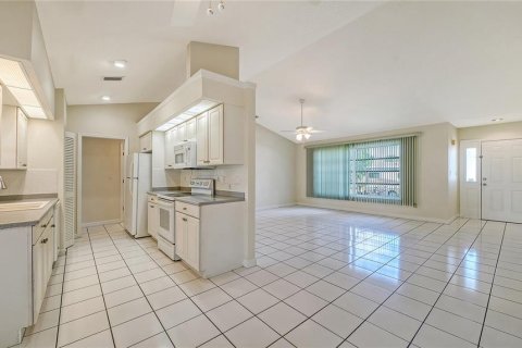 Villa ou maison à vendre à North Port, Floride: 3 chambres, 138.52 m2 № 2098038 - photo 10