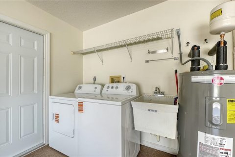 Villa ou maison à vendre à North Port, Floride: 3 chambres, 138.52 m2 № 2098038 - photo 27