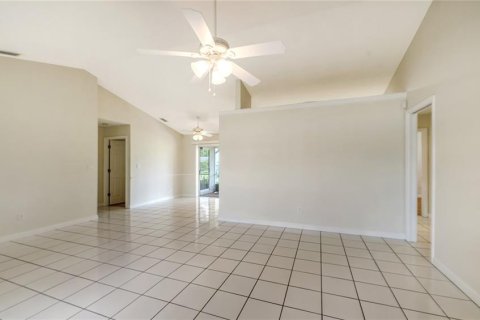 Villa ou maison à vendre à North Port, Floride: 3 chambres, 138.52 m2 № 2098038 - photo 8