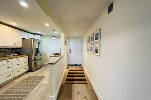 Copropriété à louer à Jensen Beach, Floride: 2 chambres, 111.2 m2 № 2386869 - photo 13