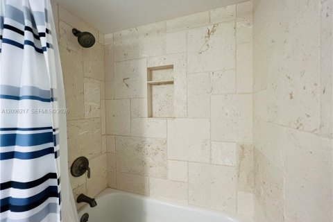 Copropriété à louer à Jensen Beach, Floride: 2 chambres, 111.2 m2 № 2386869 - photo 29