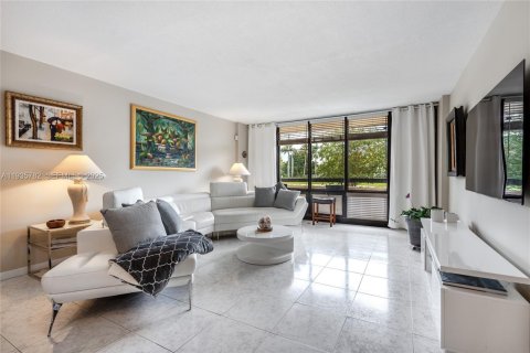 Condominio en alquiler en Boca Raton, Florida, 2 dormitorios, 115.66 m2 № 1993894 - foto 2