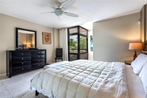 Condominio en alquiler en Boca Raton, Florida, 2 dormitorios, 115.66 m2 № 1993894 - foto 15