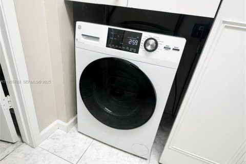 Condominio en alquiler en Boca Raton, Florida, 2 dormitorios, 115.66 m2 № 1993894 - foto 13