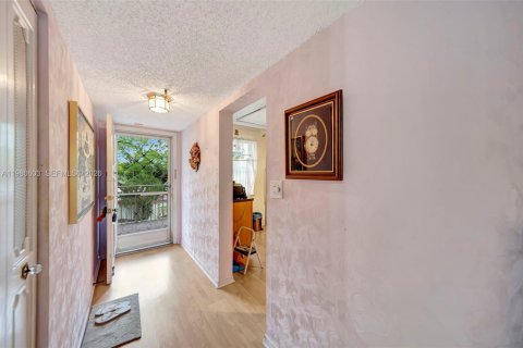 Copropriété à vendre à Lauderhill, Floride: 2 chambres, 117.06 m2 № 2050026 - photo 7