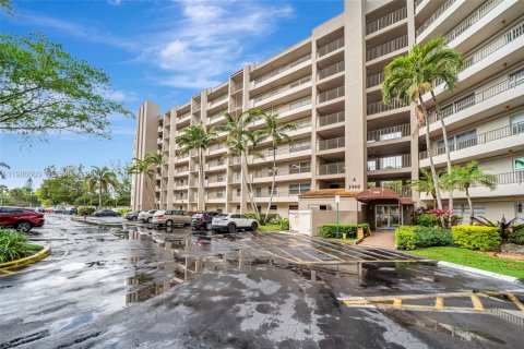 Copropriété à vendre à Lauderhill, Floride: 2 chambres, 117.06 m2 № 2050026 - photo 26