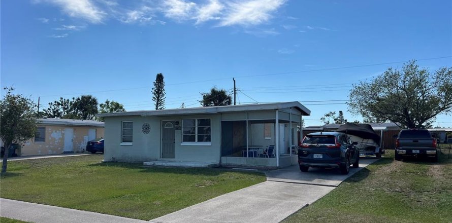 Casa en North Port, Florida 2 dormitorios, 94.95 m2 № 1590576