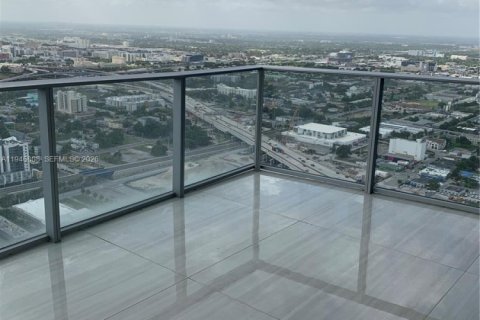 Condo in Miami, Florida, 3 bedrooms  № 2003224 - photo 13