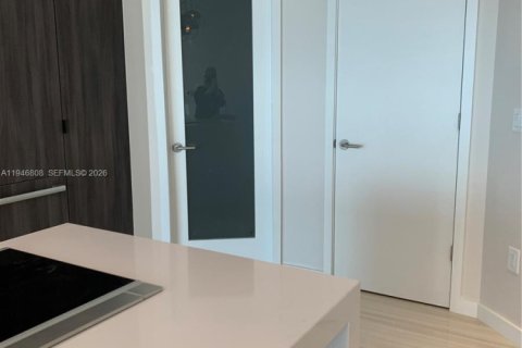 Condo in Miami, Florida, 3 bedrooms  № 2003224 - photo 19