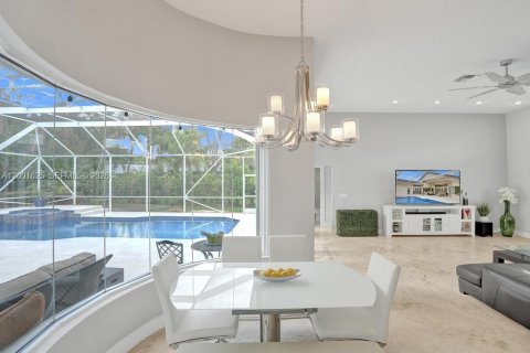 Снять в аренду виллу или дом в Паркленд, Флорида 5 спален, 255.11м2, № 2066350 - фото 9