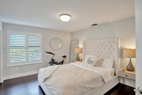 Снять в аренду виллу или дом в Паркленд, Флорида 5 спален, 255.11м2, № 2066350 - фото 17