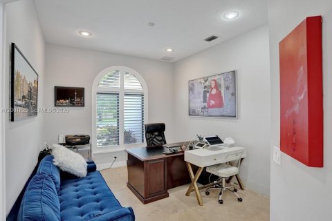 Снять в аренду виллу или дом в Паркленд, Флорида 5 спален, 255.11м2, № 2066350 - фото 21