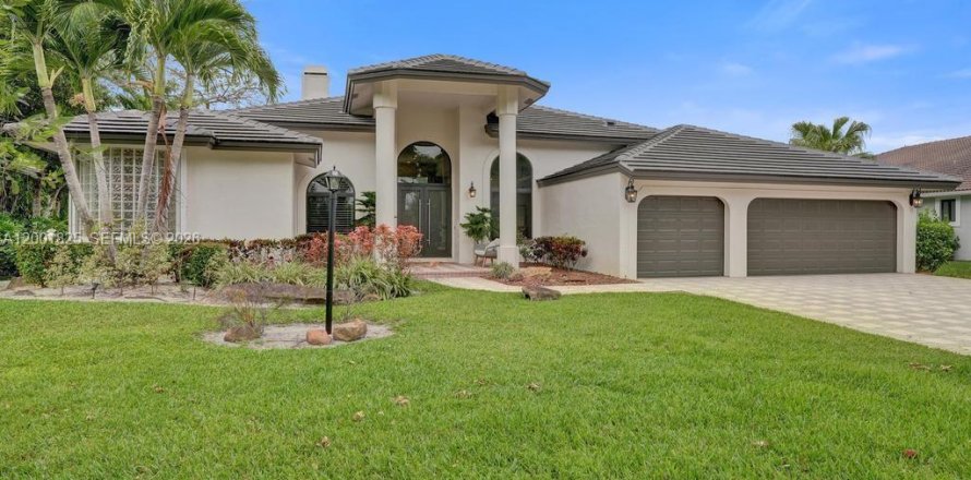 Дом в Паркленд, Флорида 5 спален, 255.11м2 № 2066350