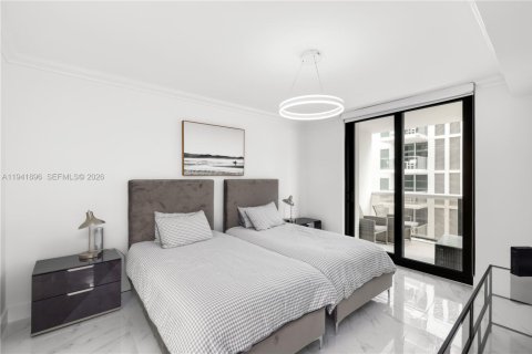 Copropriété à vendre à Surfside, Floride: 2 chambres, 140.28 m2 № 2152749 - photo 28